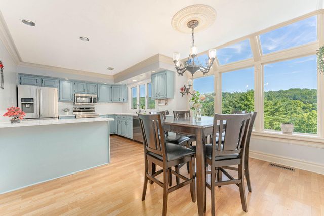 125 DOWLIN FORGE RD, Downingtown, PA 19335