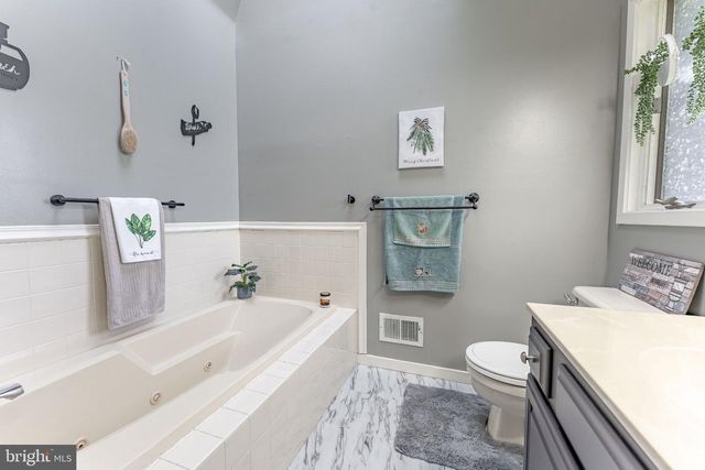 125 DOWLIN FORGE RD, Downingtown, PA 19335