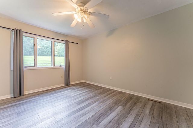 125 DOWLIN FORGE RD, Downingtown, PA 19335