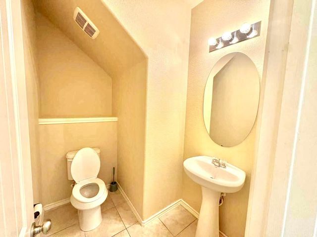 13826 Bonner Bluff Lane, Houston, TX 77047