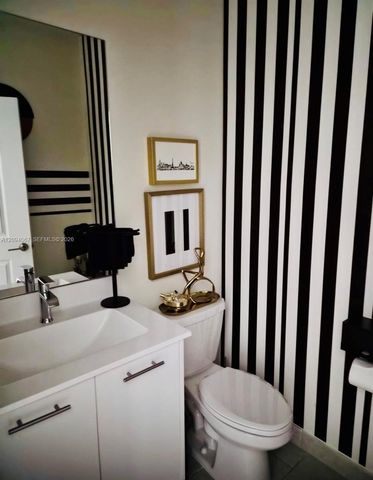 8167 NW 41st Street E-208, Doral, FL 33166