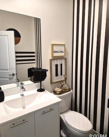 8167 NW 41st Street E-208, Doral, FL 33166