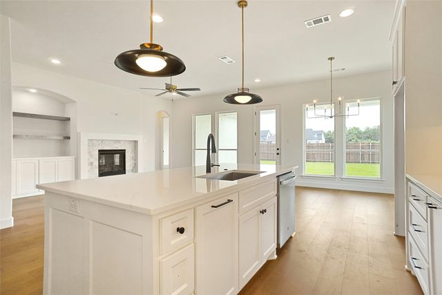 617 Hummingbird Drive, Aledo, TX 76008
