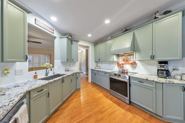 205 Sweetbriar Lane, Canton, GA 30115