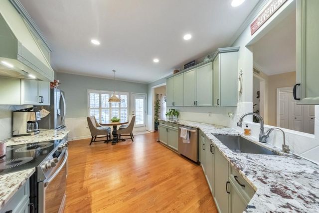 205 Sweetbriar Lane, Canton, GA 30115