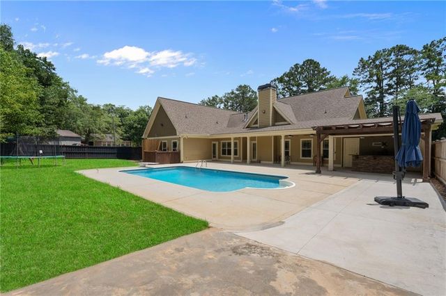 30 W Macedonia Church Road, Oxford, GA 30054