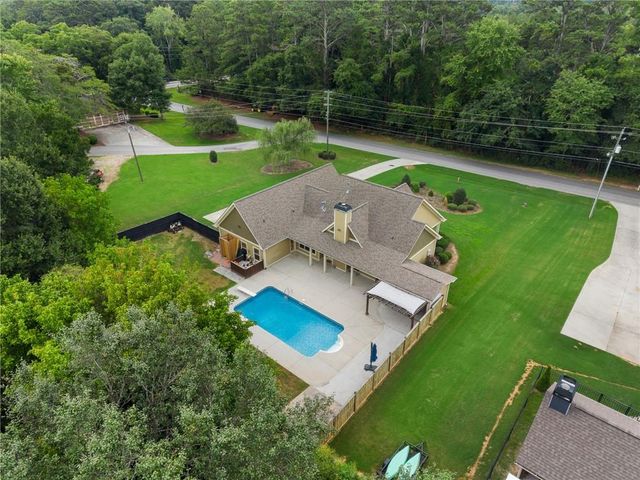 30 W Macedonia Church Road, Oxford, GA 30054