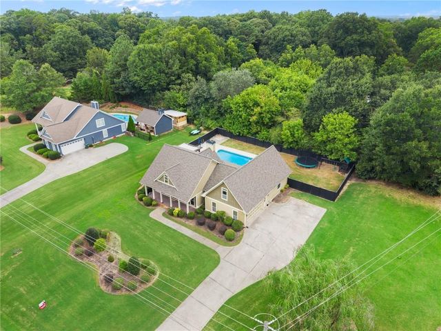 30 W Macedonia Church Road, Oxford, GA 30054