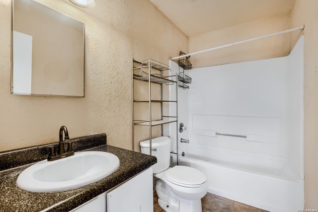 6714 Highland Grass, Converse, TX 78109