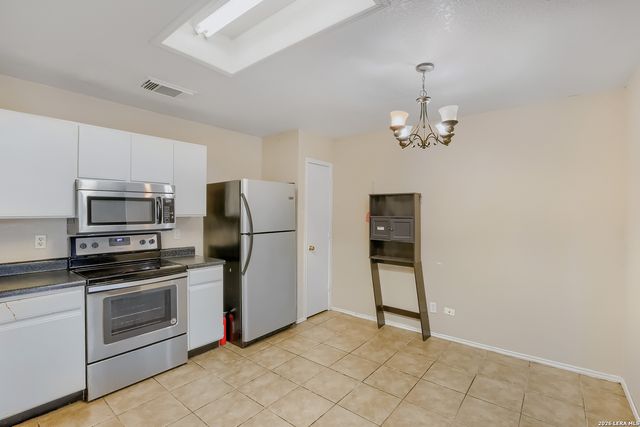 6714 Highland Grass, Converse, TX 78109