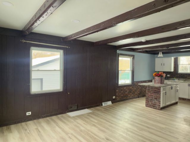 2N152 Wisconsin Avenue, Villa Park, IL 60181