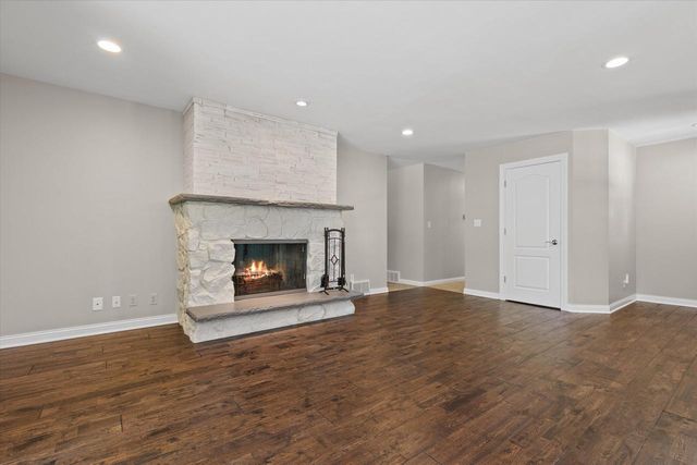 13728 W Honey LANE, New Berlin, WI 53151
