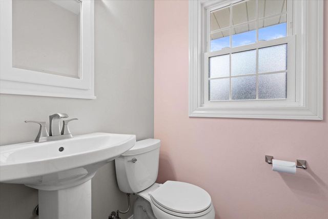 13728 W Honey LANE, New Berlin, WI 53151
