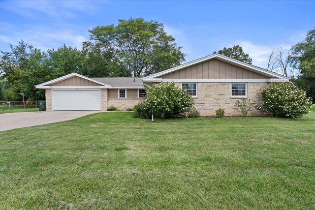 13728 W Honey LANE, New Berlin, WI 53151