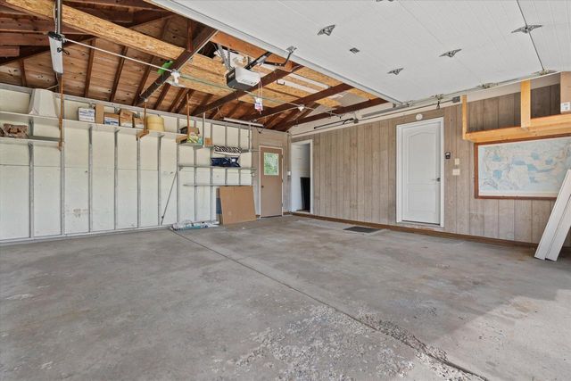 13728 W Honey LANE, New Berlin, WI 53151