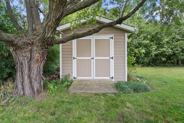 13728 W Honey LANE, New Berlin, WI 53151
