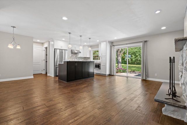 13728 W Honey LANE, New Berlin, WI 53151