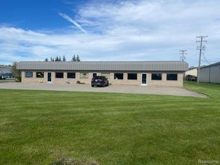 1293 S Range Road, Saint Clair, MI 48079