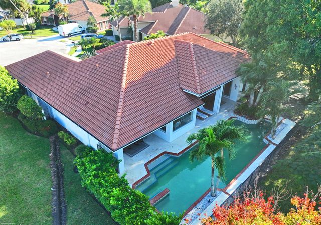 15611 Milan Court, Wellington, FL 33414