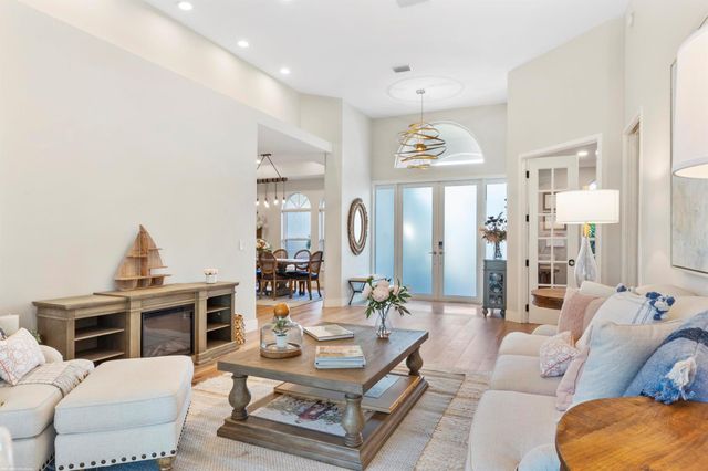 15611 Milan Court, Wellington, FL 33414