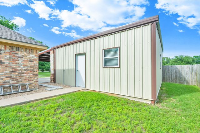 2229 Highway 164 E, Groesbeck, TX 76642