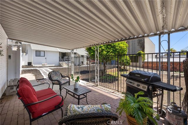 113 , 115 N N Ivy Avenue E, Monrovia, CA 91016