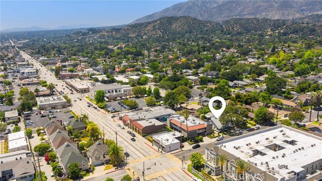 113 , 115 N N Ivy Avenue E, Monrovia, CA 91016