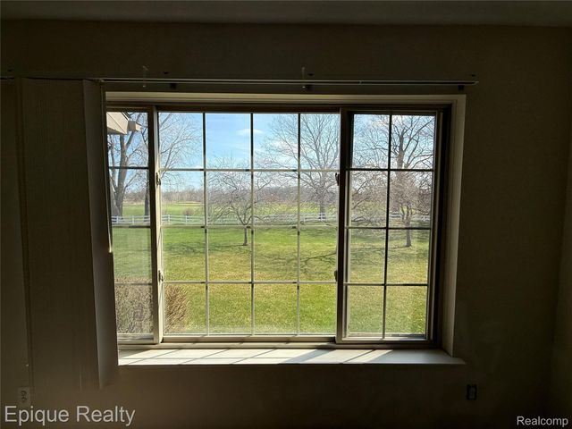 2256 Fairway Circle, Canton Charter Township, MI 48188