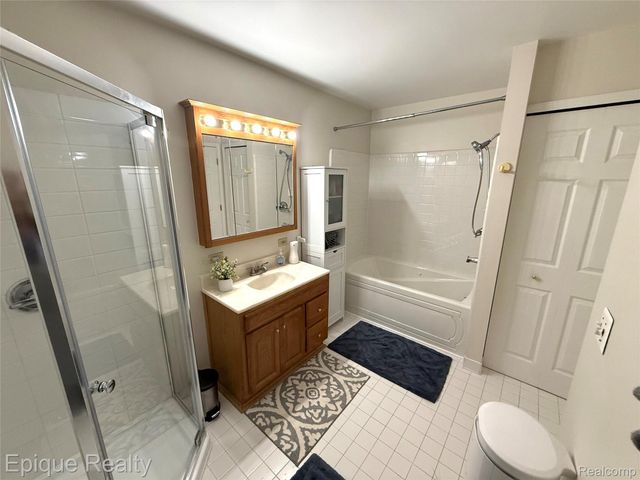 2256 Fairway Circle, Canton Charter Township, MI 48188