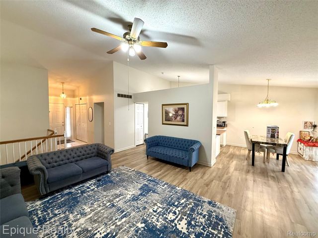 2256 Fairway Circle, Canton Charter Township, MI 48188