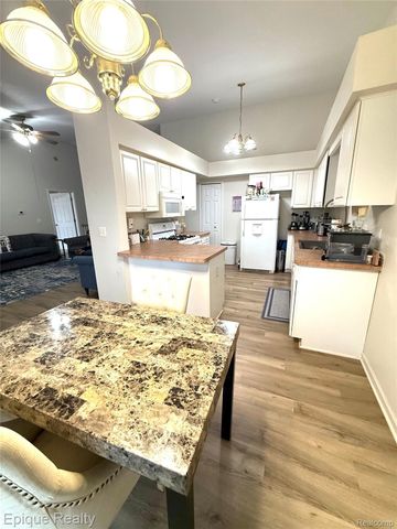 2256 Fairway Circle, Canton Charter Township, MI 48188