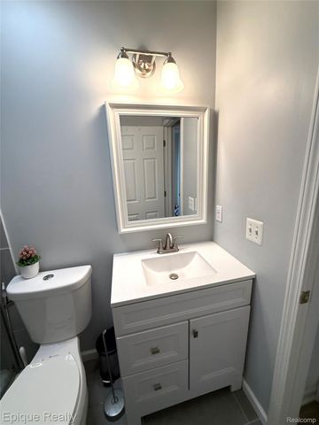 2256 Fairway Circle, Canton Charter Township, MI 48188