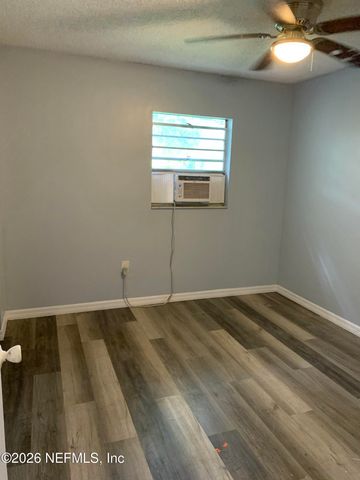 904 BURNEY Lane, Baldwin, FL 32234
