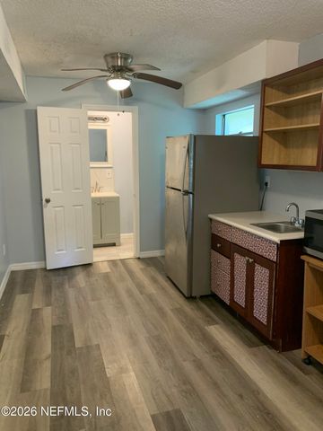 904 BURNEY Lane, Baldwin, FL 32234