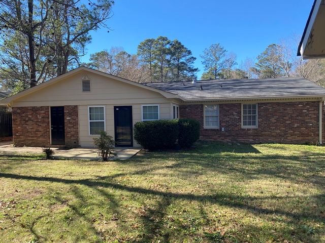 5820 Windsor Drive, Columbus, GA 31909