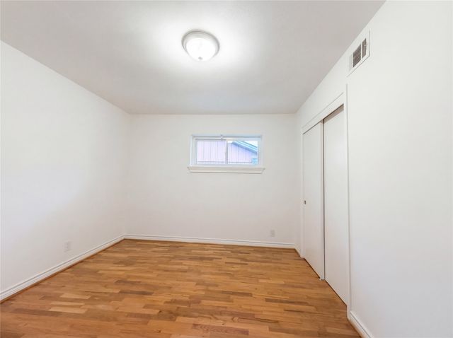 509 Robinhood Drive, Irving, TX 75061