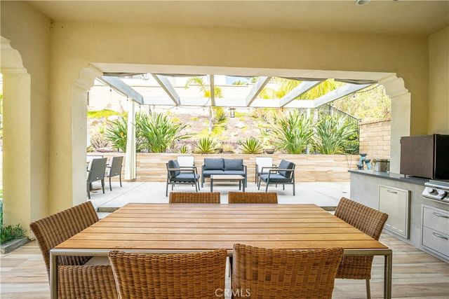 20523 Stella, Saugus, CA 91350