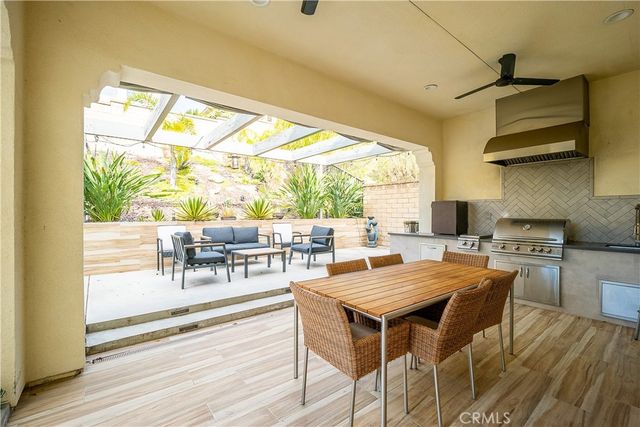 20523 Stella, Saugus, CA 91350