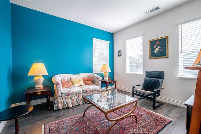 20523 Stella, Saugus, CA 91350