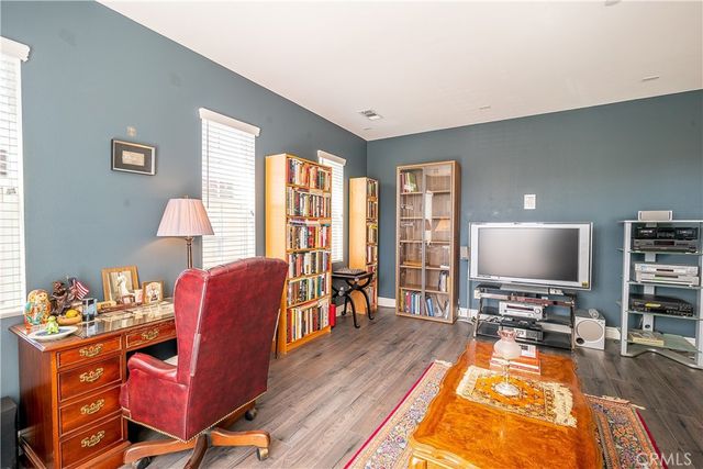 20523 Stella, Saugus, CA 91350