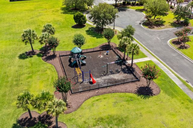 925 Shipmaster Ave., Myrtle Beach, SC 29579