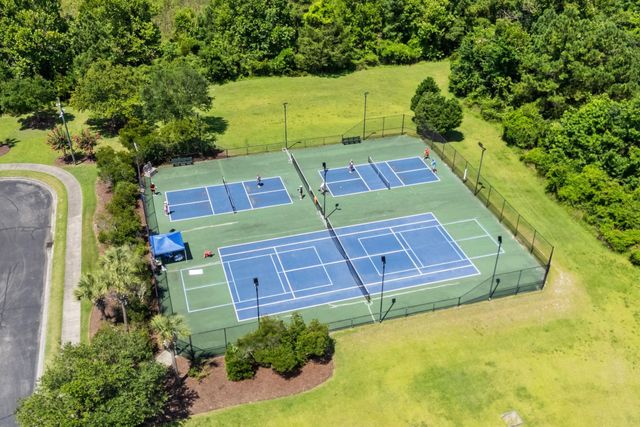 925 Shipmaster Ave., Myrtle Beach, SC 29579