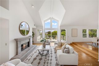 2 Saros 70, Irvine, CA 92603