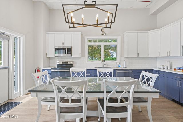 6 Ashley Place, Saratoga Springs, Outside, NY 12866