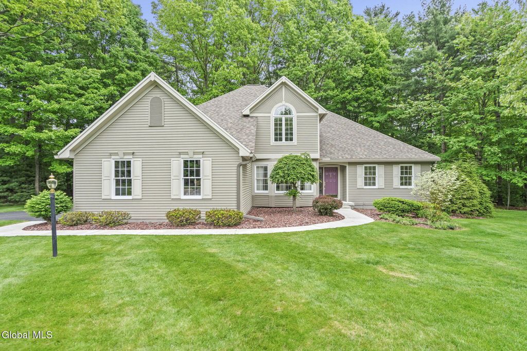 6 Ashley Place, Saratoga Springs, Outside, NY 12866