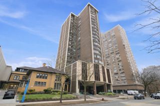 6325 N Sheridan Road 1808, Chicago, IL 60660