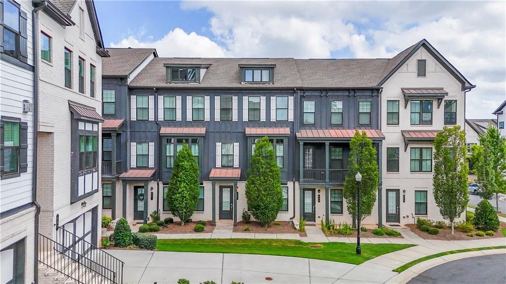 945 Catamaran Court, Alpharetta, GA 30005