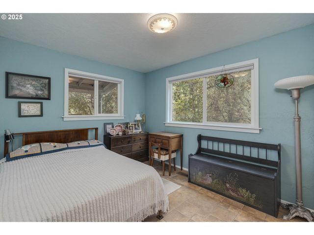 8205 Sw BROADMEAD Rd, Amity, OR 97101