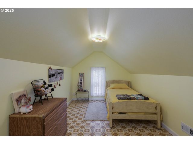 8205 Sw BROADMEAD Rd, Amity, OR 97101