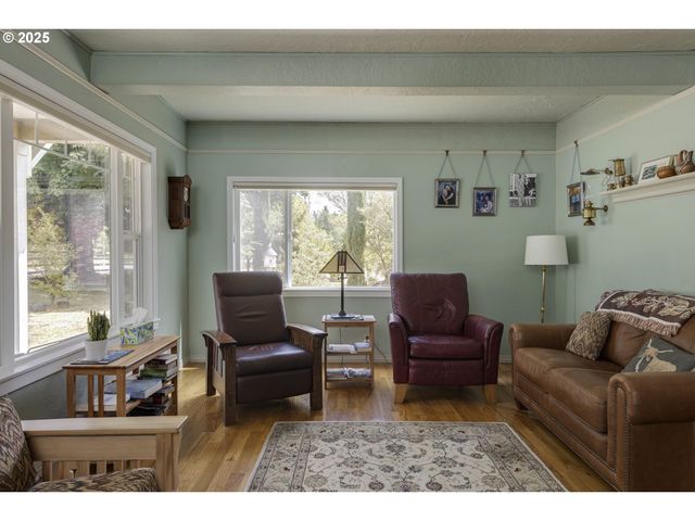 8205 Sw BROADMEAD Rd, Amity, OR 97101